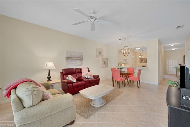 3993 Bishopwood Ct E Unit 204, Naples, FL 34114