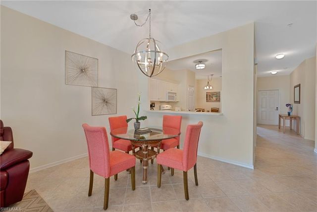 3993 Bishopwood Ct E Unit 204, Naples, FL 34114