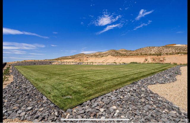 1626 S RIPPLE ROCK DR, Washington, UT 84780
