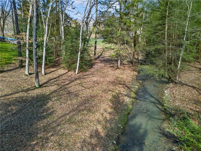 110 Bradford Park Rd, Economy, PA 15005