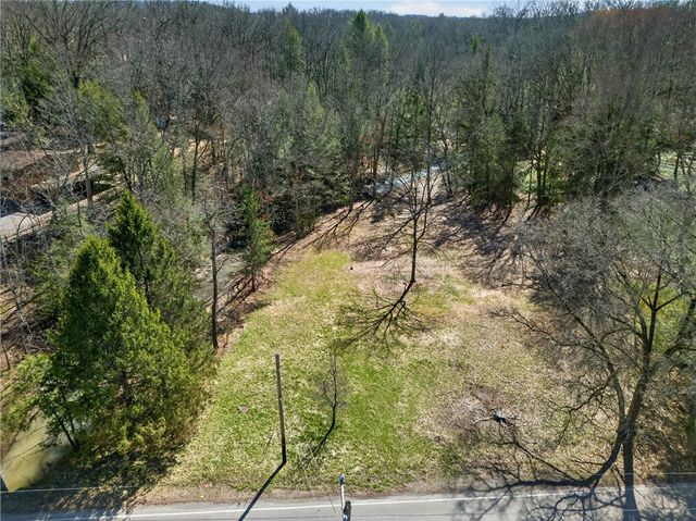 110 Bradford Park Rd, Economy, PA 15005