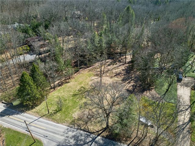 110 Bradford Park Rd, Economy, PA 15005