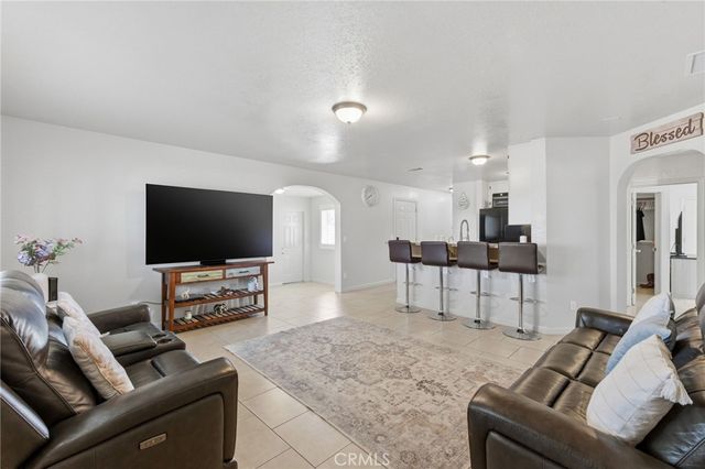 12419 Pawnee, Apple Valley, CA 92308