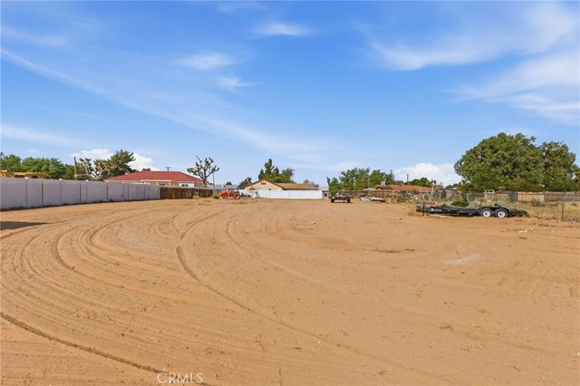12419 Pawnee, Apple Valley, CA 92308