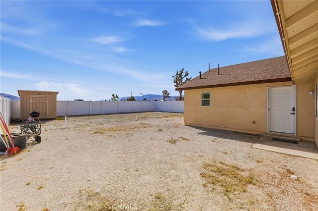 12419 Pawnee, Apple Valley, CA 92308