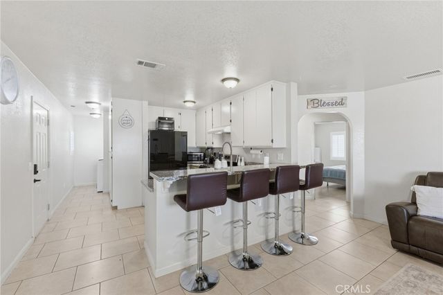 12419 Pawnee, Apple Valley, CA 92308