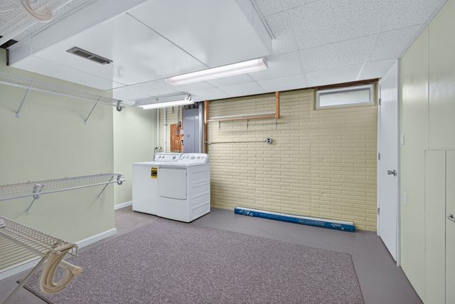 3002 29th Street, Bettendorf, IA 52722
