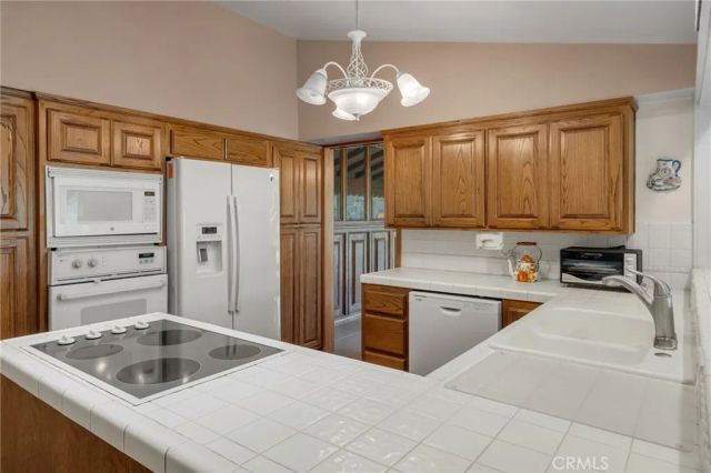 2740 E Cameron, West Covina, CA 91791