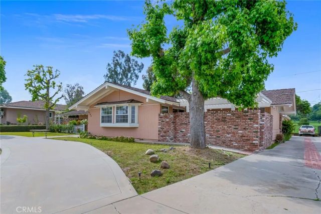 2740 E Cameron, West Covina, CA 91791
