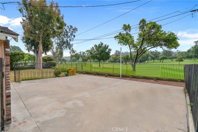 2740 E Cameron, West Covina, CA 91791