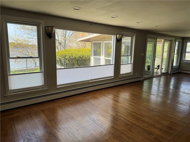 157 Betsey Williams Drive, Warwick, RI 02889