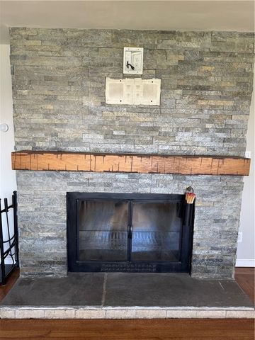 157 Betsey Williams Drive, Warwick, RI 02889