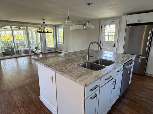 157 Betsey Williams Drive, Warwick, RI 02889