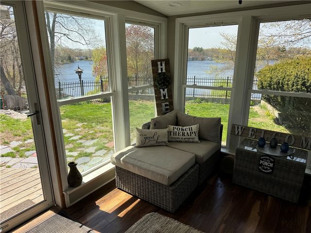 157 Betsey Williams Drive, Warwick, RI 02889