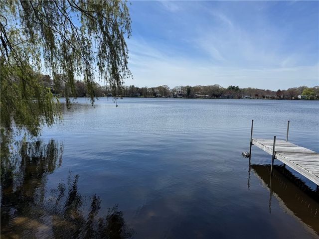 157 Betsey Williams Drive, Warwick, RI 02889