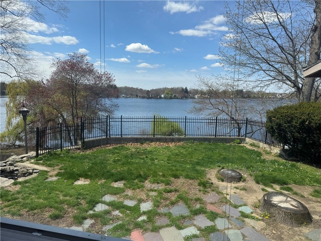 157 Betsey Williams Drive, Warwick, RI 02889