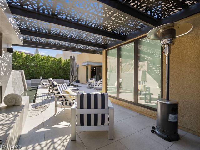 2211 Ledge Rock Lane, Henderson, NV 89052