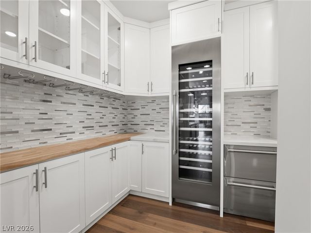 2211 Ledge Rock Lane, Henderson, NV 89052