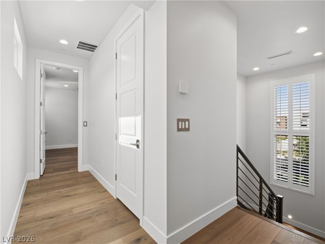 2211 Ledge Rock Lane, Henderson, NV 89052