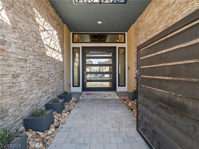 2211 Ledge Rock Lane, Henderson, NV 89052