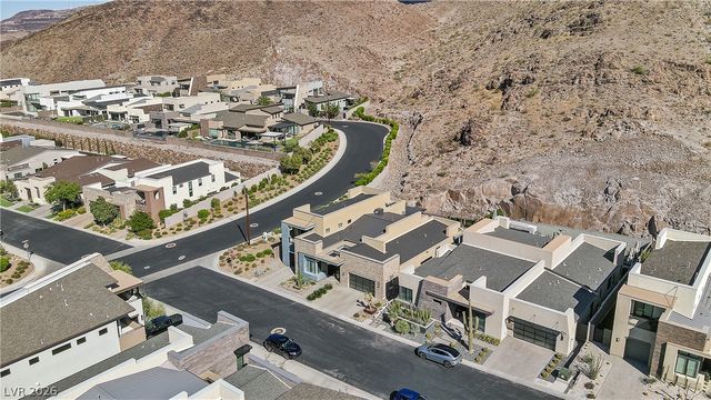 2211 Ledge Rock Lane, Henderson, NV 89052