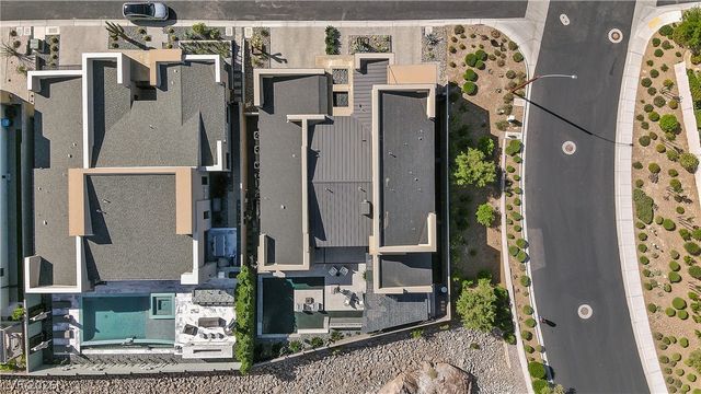 2211 Ledge Rock Lane, Henderson, NV 89052