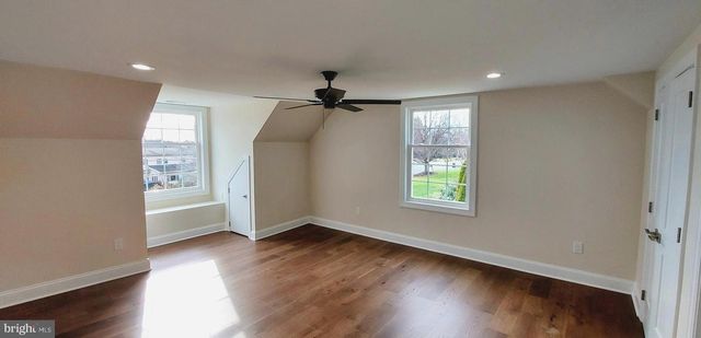 4909 THREADNEEDLE RD, Wilmington, DE 19807