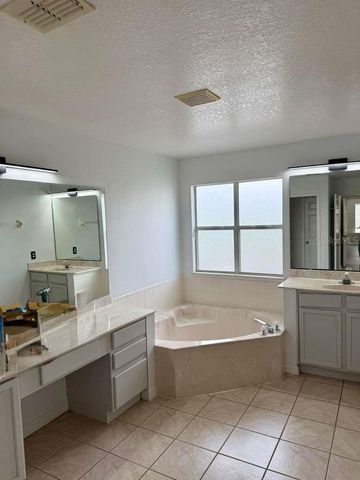 13832 HAWK LAKE DR, Orlando, FL 32837
