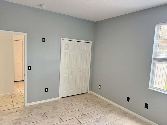 13832 HAWK LAKE DR, Orlando, FL 32837