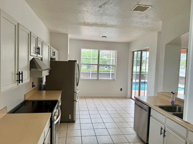 13832 HAWK LAKE DR, Orlando, FL 32837