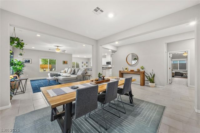 7437 Phoenix Falls Street, North Las Vegas, NV 89084
