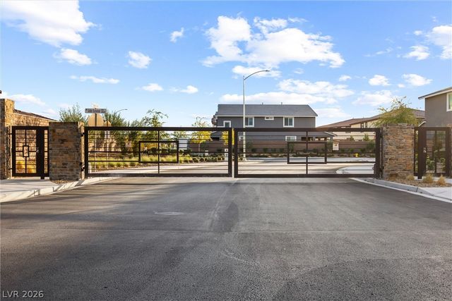 7437 Phoenix Falls Street, North Las Vegas, NV 89084