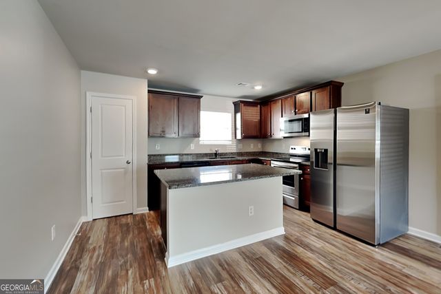 15 Daniel Lane, Covington, GA 30014