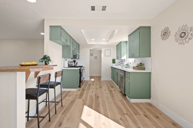 760 Crass Avenue, Hanford, CA 93230