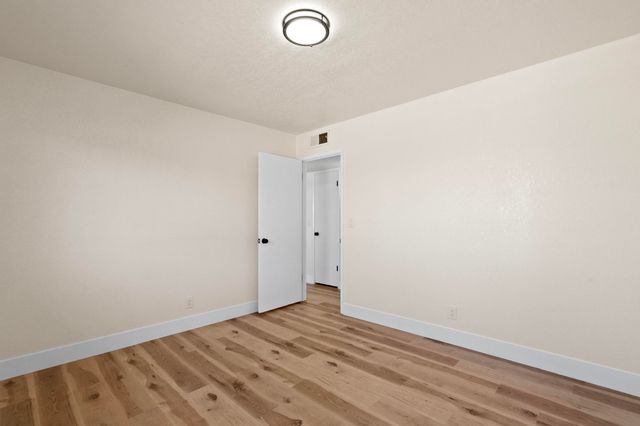 760 Crass Avenue, Hanford, CA 93230