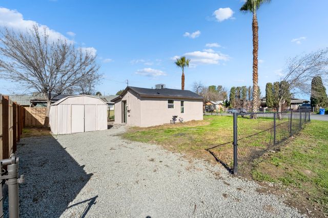 760 Crass Avenue, Hanford, CA 93230