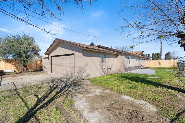 760 Crass Avenue, Hanford, CA 93230