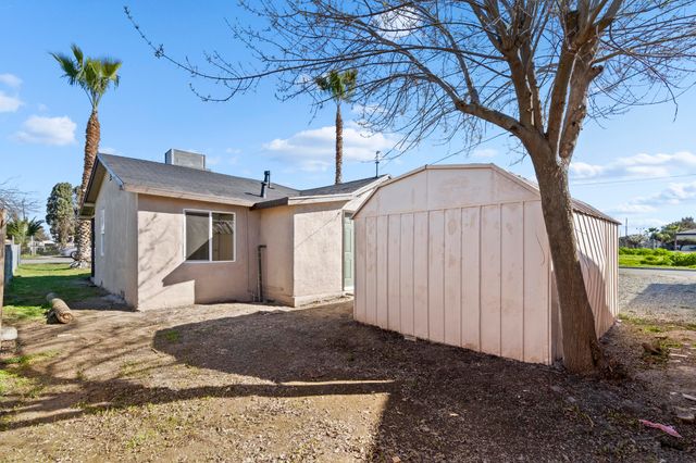 760 Crass Avenue, Hanford, CA 93230