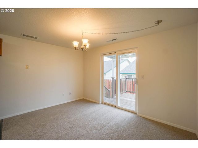 7217 Ne 44TH Way, Vancouver, WA 98662