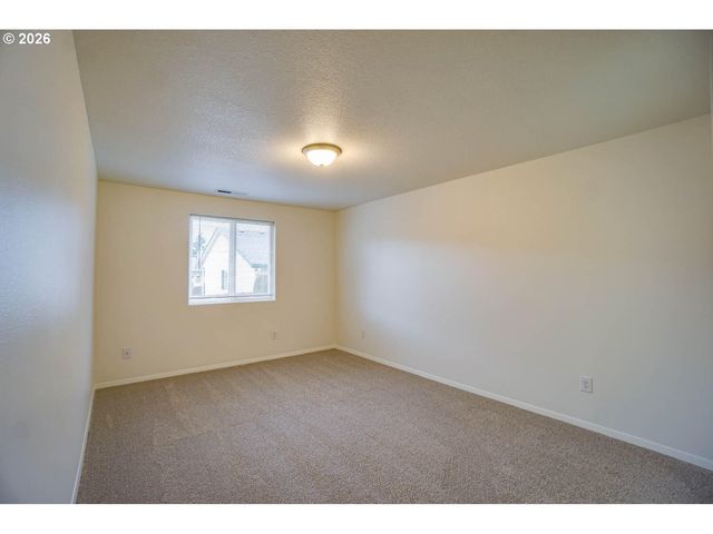 7217 Ne 44TH Way, Vancouver, WA 98662