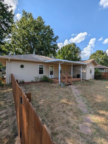 1012 N Walleye Street, Nixa, MO 65714