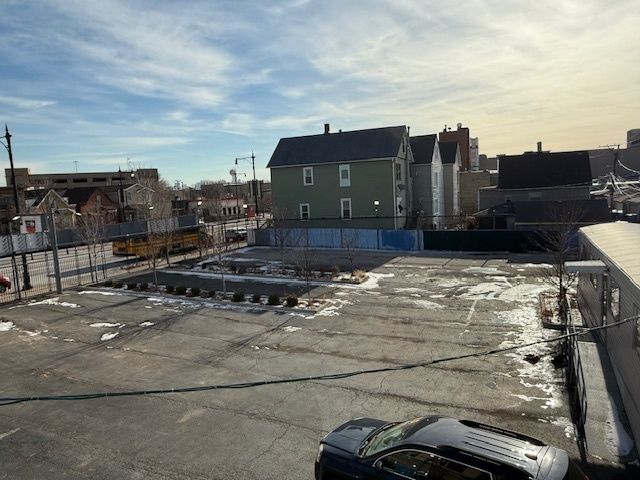 2730 N Western Avenue, Chicago, IL 60647