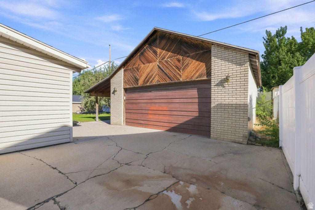 137 E 6890 S, Midvale, UT 84047 — photo 4
