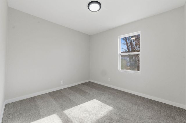 1614 N New York Ave, Wichita, KS 67214