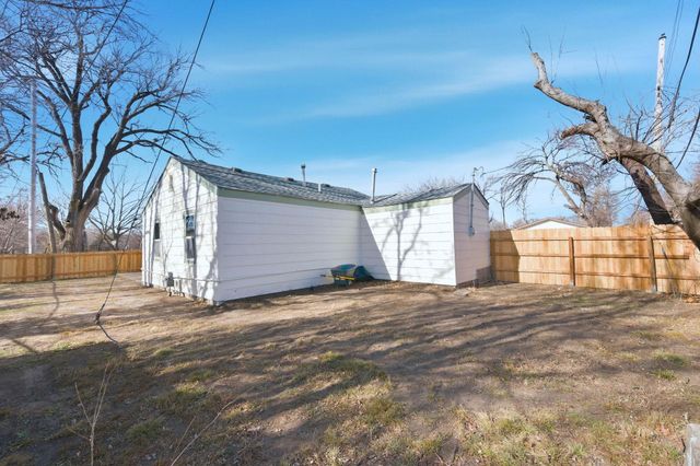 1614 N New York Ave, Wichita, KS 67214