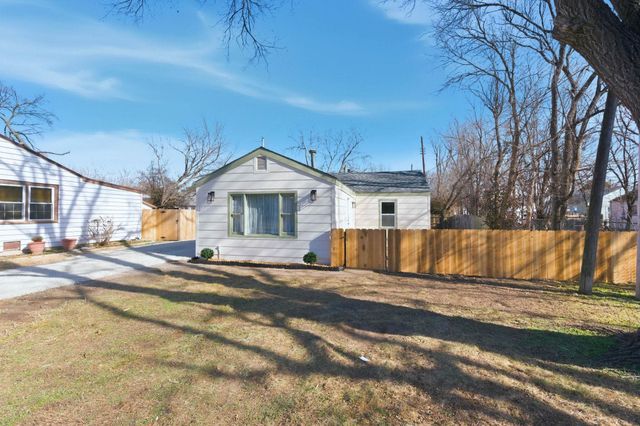 1614 N New York Ave, Wichita, KS 67214