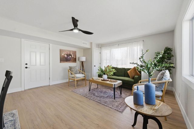 1614 N New York Ave, Wichita, KS 67214