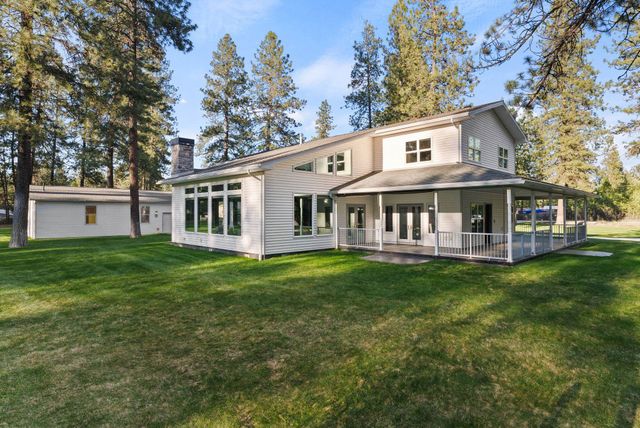 4045 Maple St, Loon Lake, WA 99148