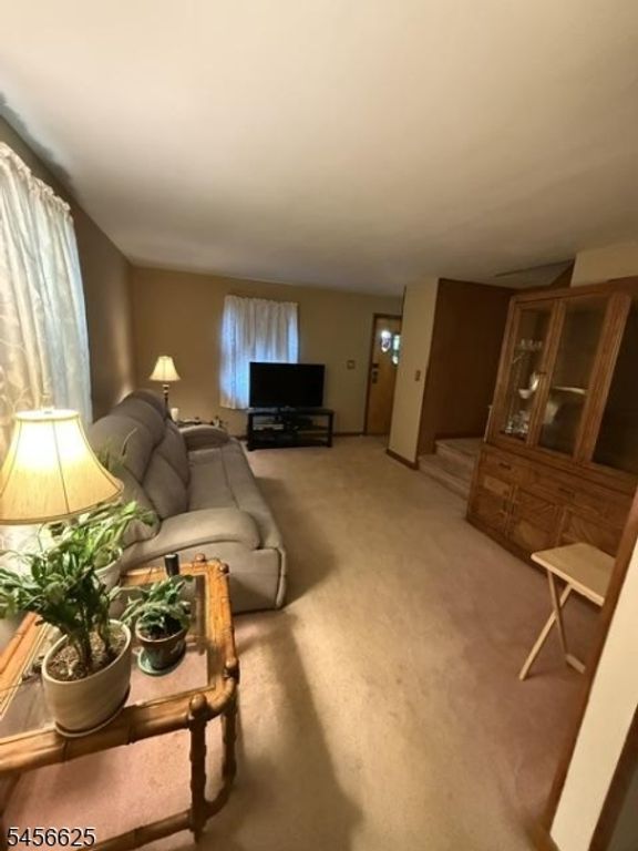 609 Arnett St, Elizabeth City, NJ 07202 — photo 2
