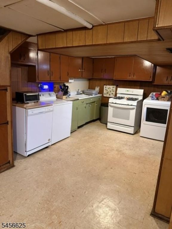 609 Arnett St, Elizabeth City, NJ 07202 — photo 4